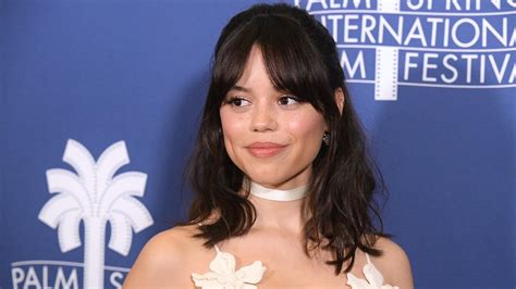 jenna ortega tit|Jenna Ortega Wore A NSFW Dress With Flower。